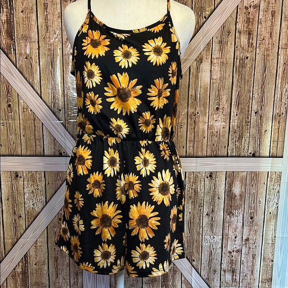 PatPat Sunflower Print One Piece - Black and Yellow (I) - Picture 5 of 6